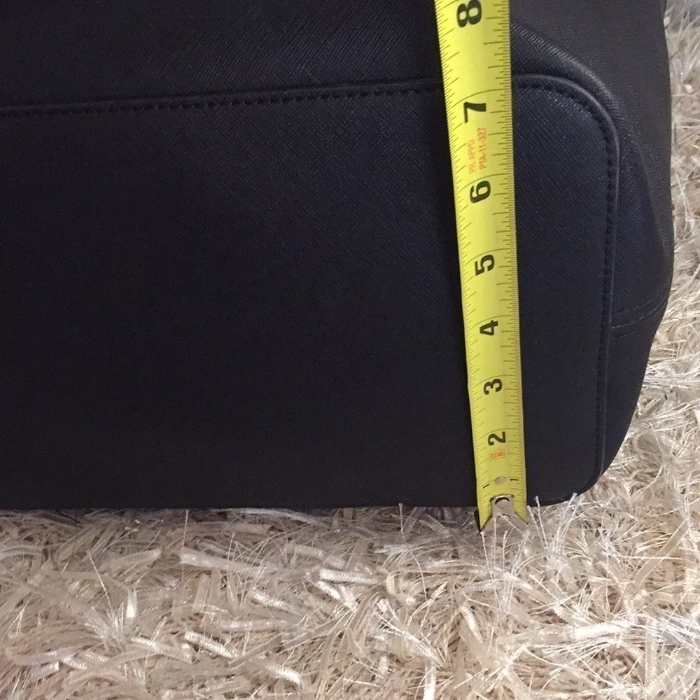 Michael Kors Jet Set Black Saffiano Travel Tote - Picture 15 of 16